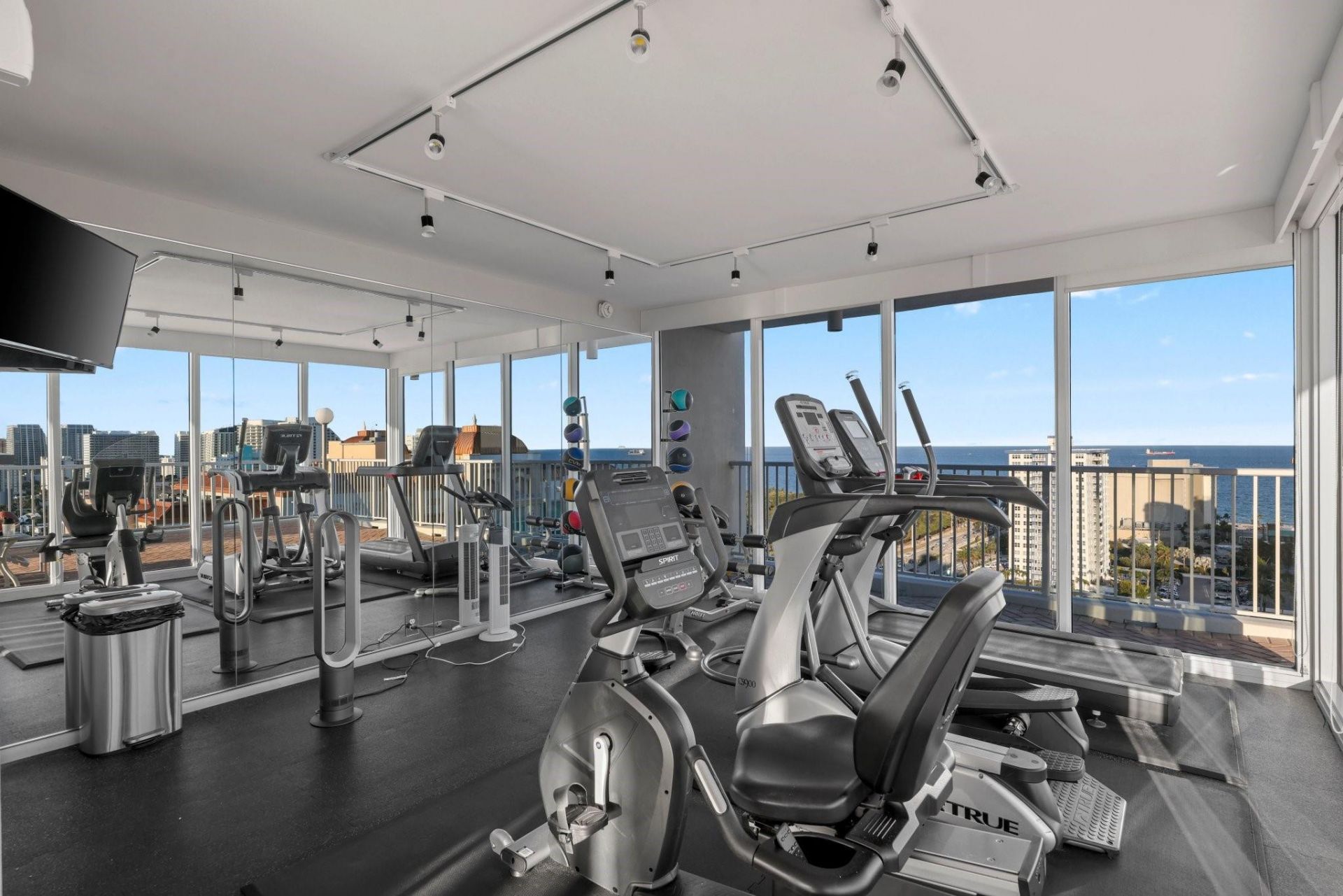 2800 E Sunrise Boulevard, Unit 10A, Fort Lauderdale, FL 33304 Photo