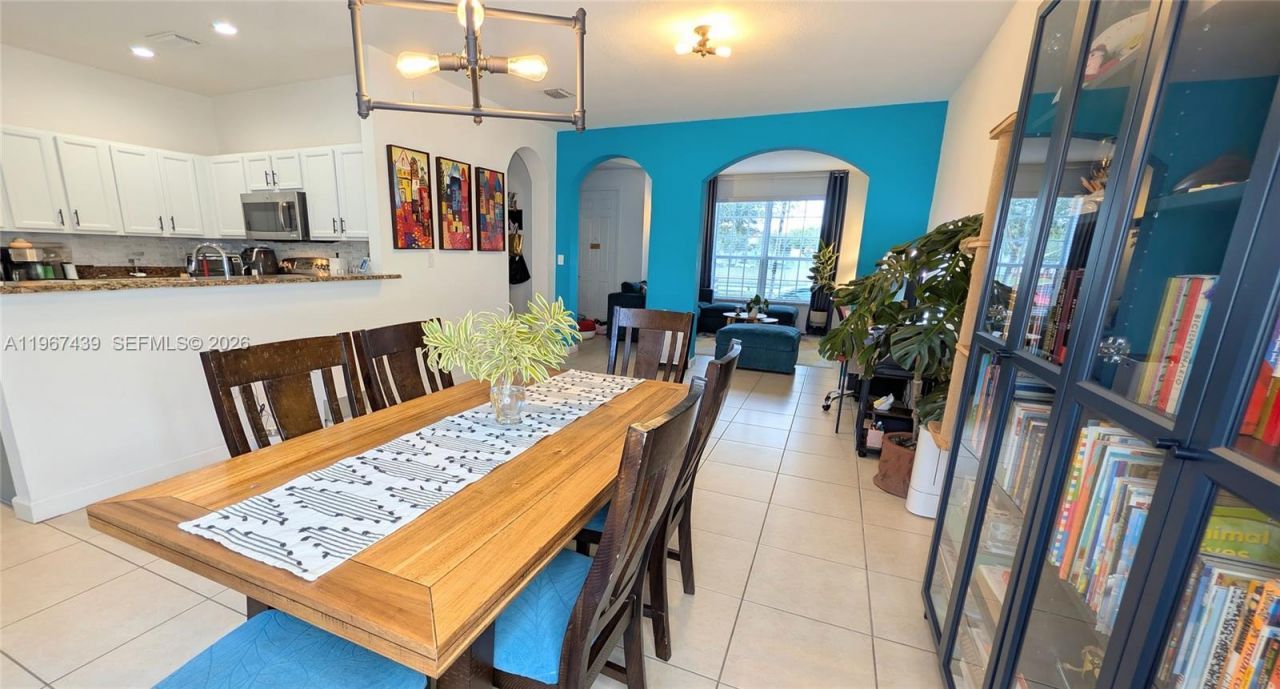 17038 SW 95th Ter, Miami, FL 33196 Photo