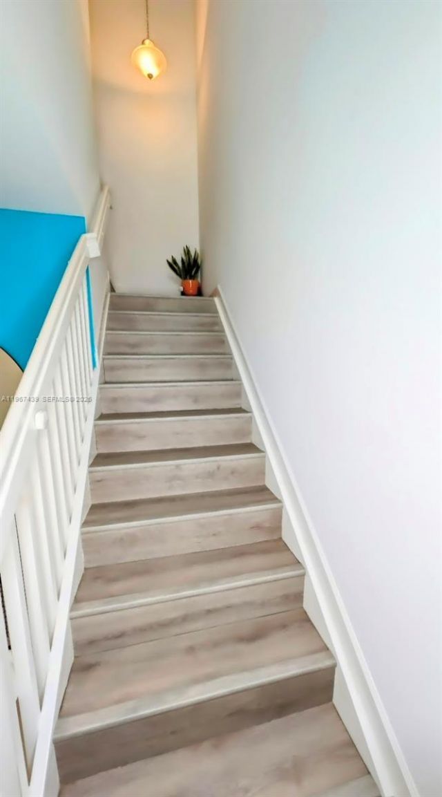 17038 SW 95th Ter, Miami, FL 33196 Photo