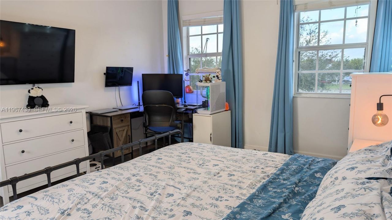 17038 SW 95th Ter, Miami, FL 33196 Photo