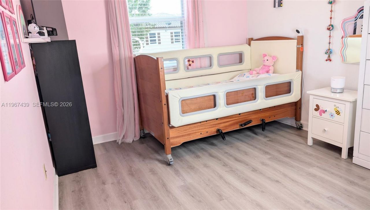 17038 SW 95th Ter, Miami, FL 33196 Photo