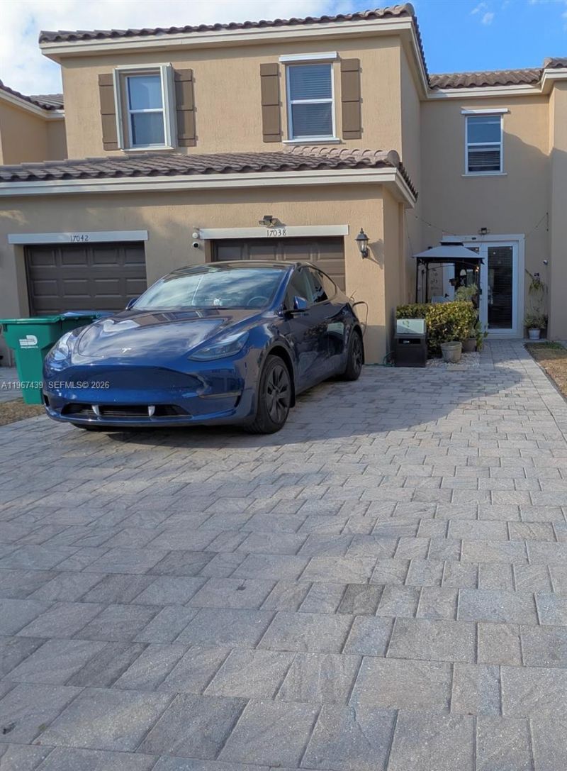 17038 SW 95th Ter, Miami, FL 33196 Photo