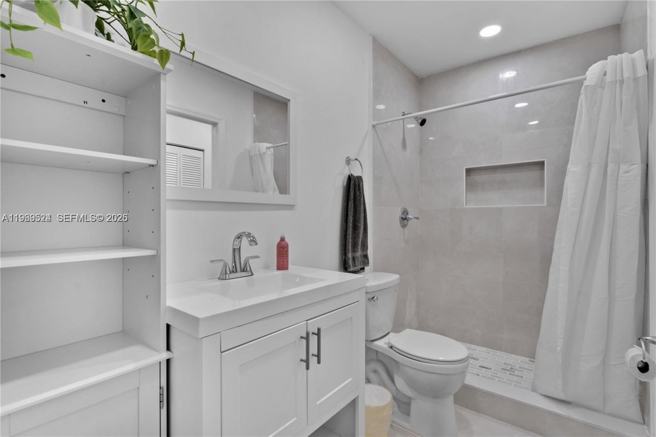 Please Call For Address, Unit 3, Miami, FL 33145 Photo