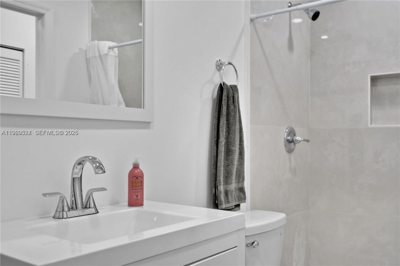 Please Call For Address, Unit 3, Miami, FL 33145 Photo