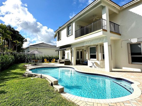 2556 Jardin Mnr, Weston, FL 33327