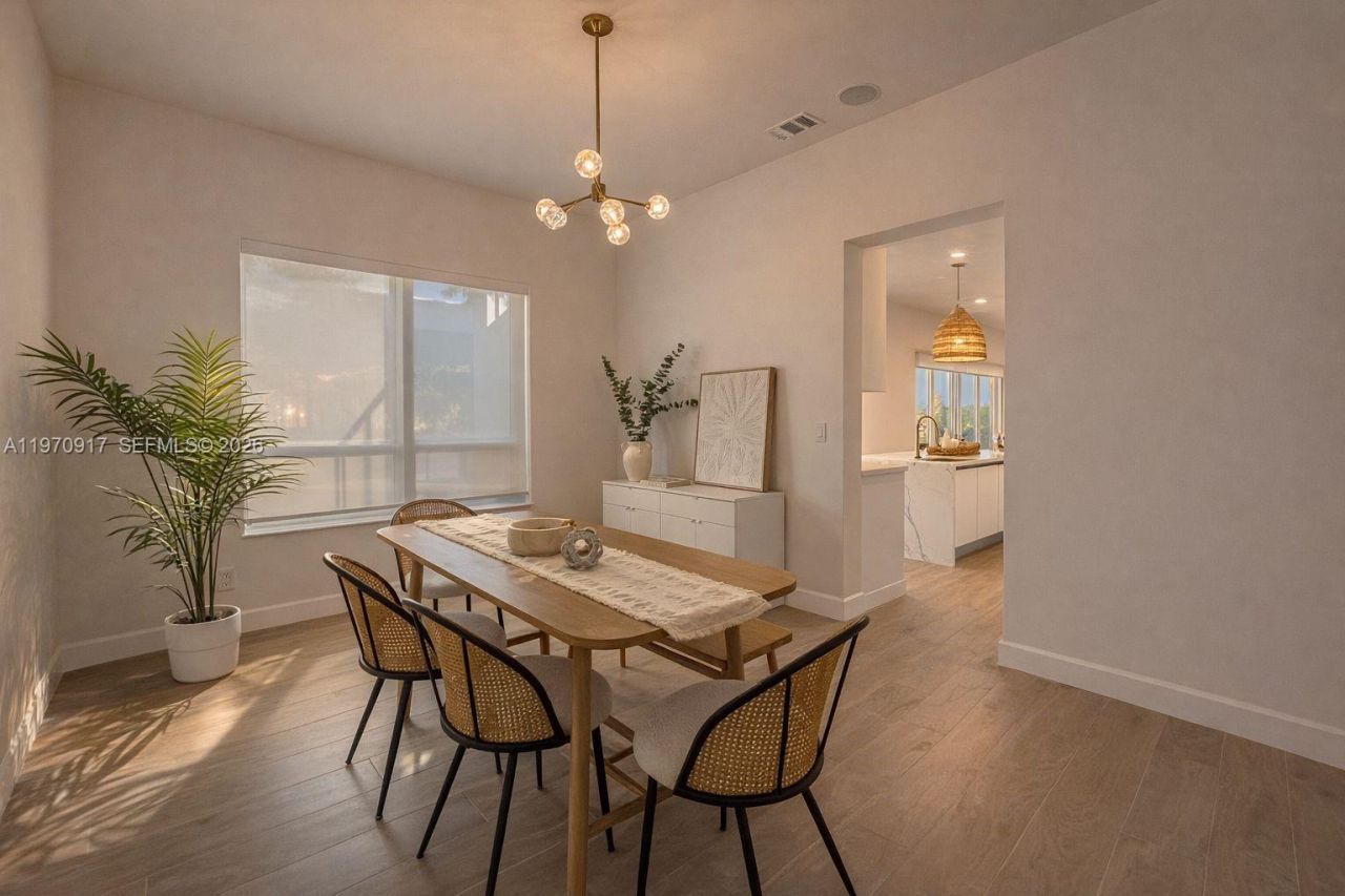 2556 Jardin Mnr, Weston, FL 33327 Photo