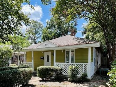 425 Grandview Avenue, Dallas, TX 75223