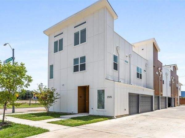 2505 Benbrook Boulevard, Unit 503, Fort Worth, TX 76109