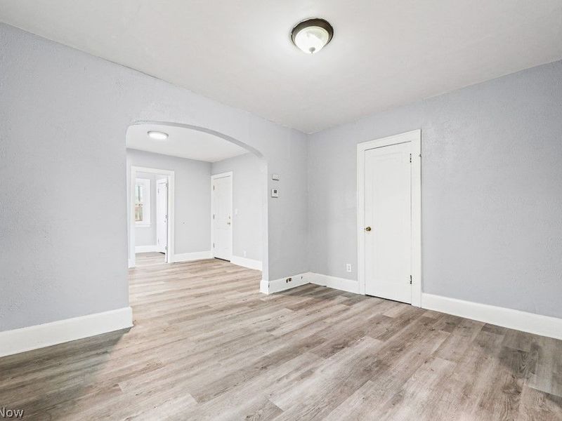 539 E Cuyahoga Falls Avenue, Akron, OH 44310 Photo 21