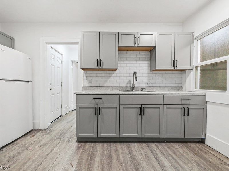 539 E Cuyahoga Falls Avenue, Akron, OH 44310 Photo 26