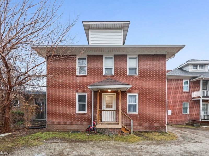 539 E Cuyahoga Falls Avenue, Akron, OH 44310 Photo 5