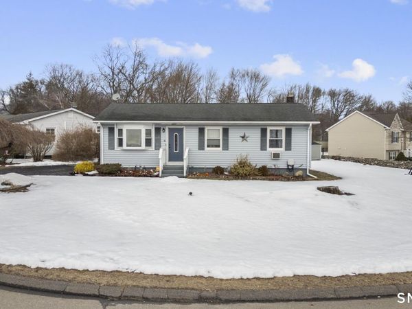 40 Iannotti, Derby, CT 06418