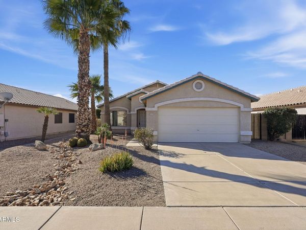 15943 W SMOKEY Drive, Surprise, AZ 85374