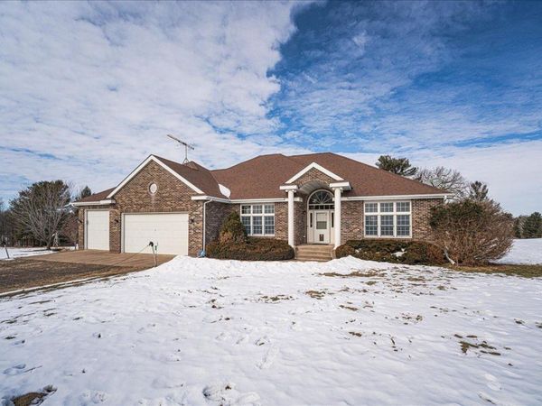 12446 190th Street , Milaca, MN 56353