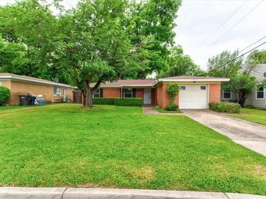 3558 Winston Road, Fort Worth, TX 76109