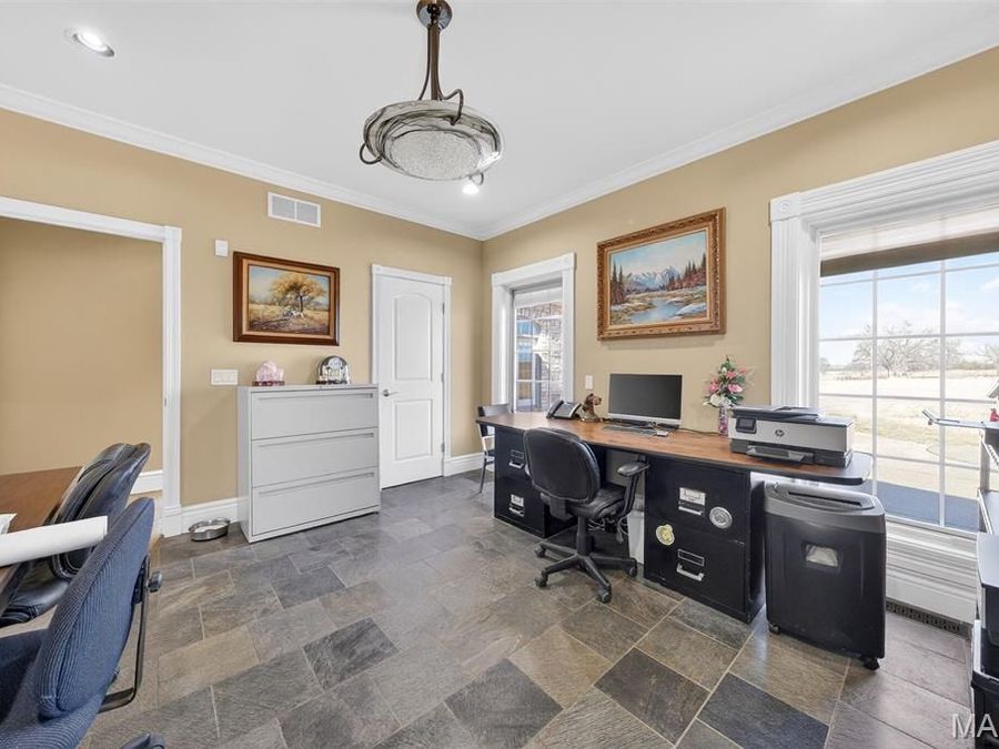 Property Image 61