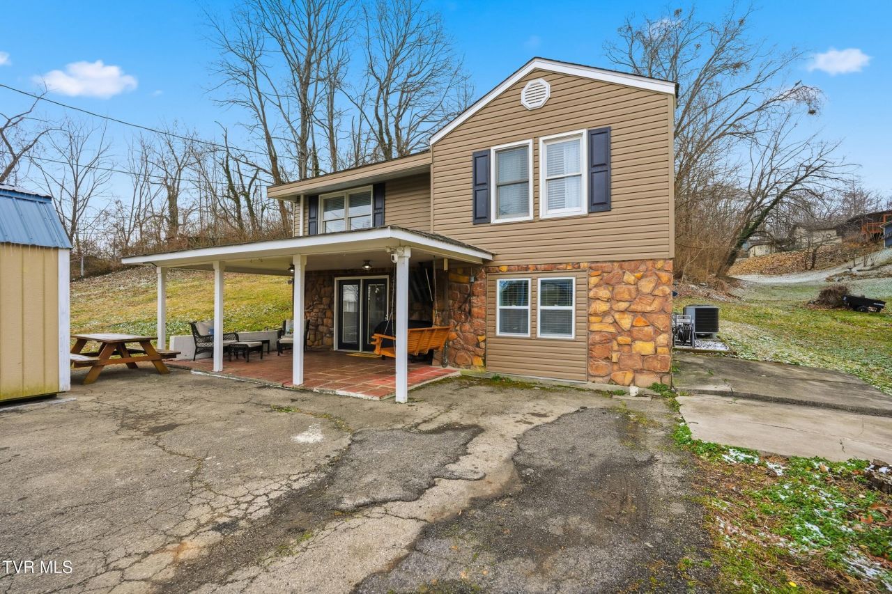 644 Page Street, Bristol, VA 24201 Main Photo