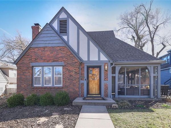 6841 Oak Terrace, Kansas City, MO 64113