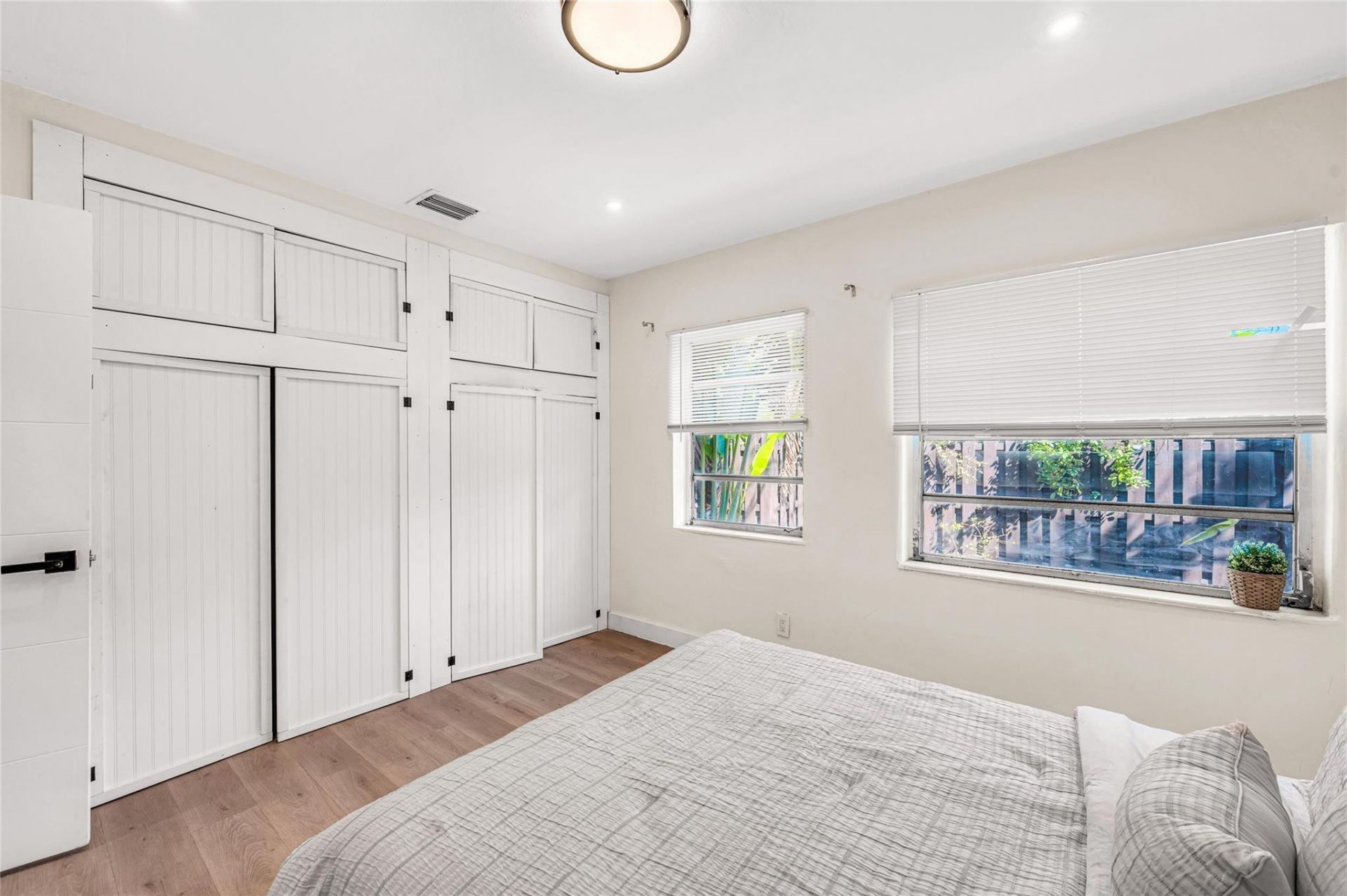 1760 NE 13th Street, Fort Lauderdale, FL 33304 Photo