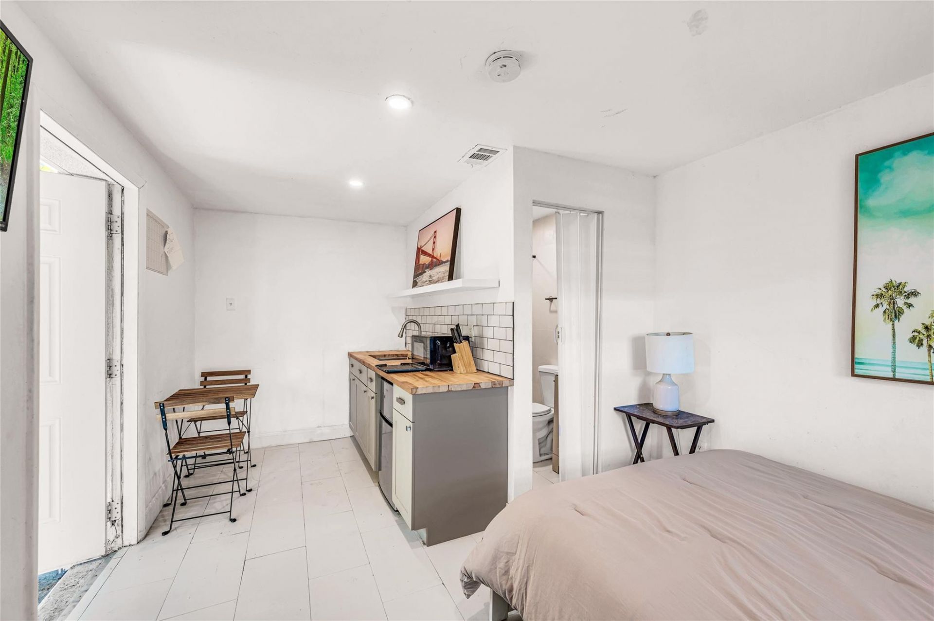 1760 NE 13th Street, Fort Lauderdale, FL 33304 Photo