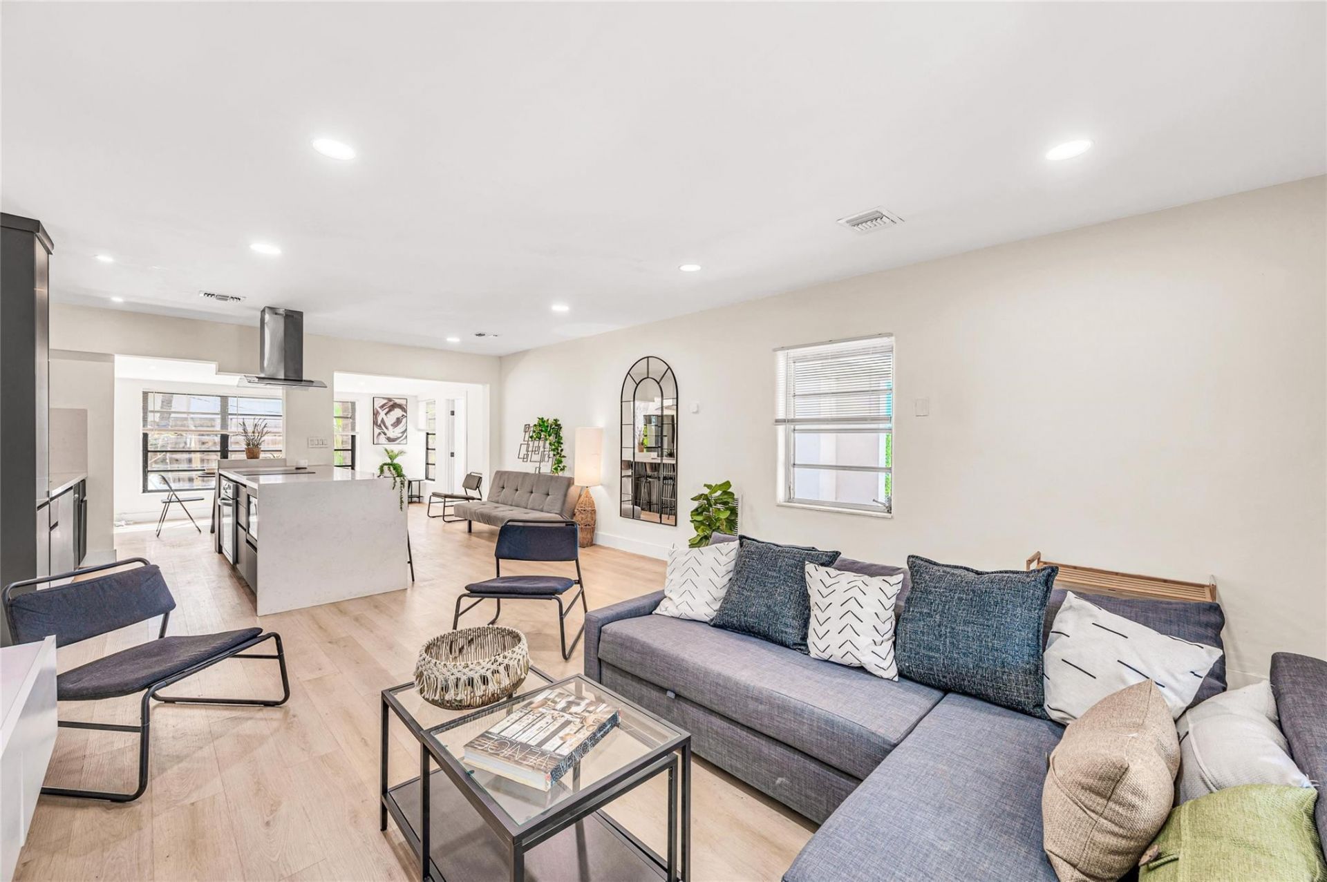 1760 NE 13th Street, Fort Lauderdale, FL 33304 Photo