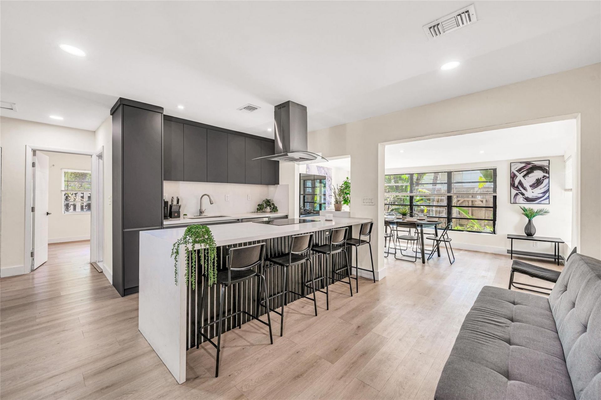 1760 NE 13th Street, Fort Lauderdale, FL 33304 Photo