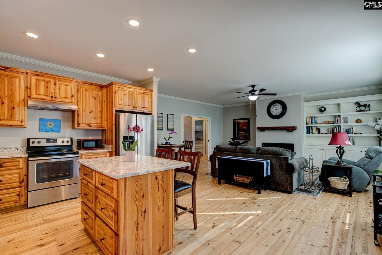 410 Alice Drive  Photo 15