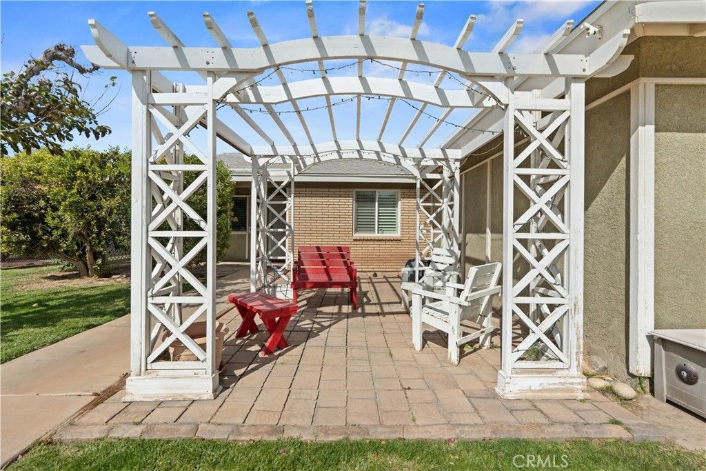 1926 Lenrey Ave, El Centro, CA 92243 Main Photo