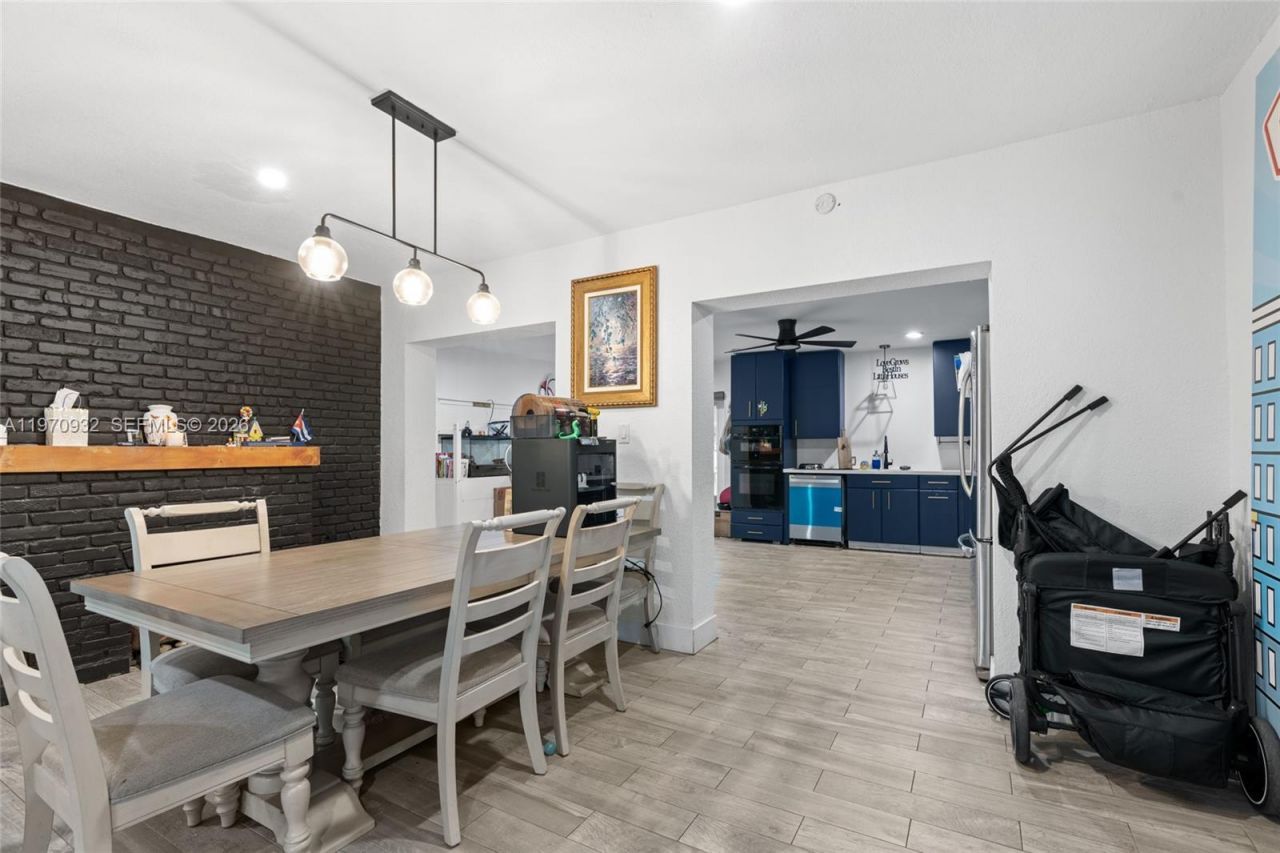 700 SW 44th Pl , Miami, FL 33134 Photo