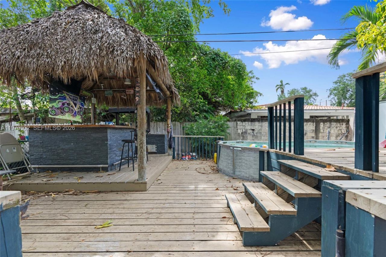 700 SW 44th Pl , Miami, FL 33134 Photo