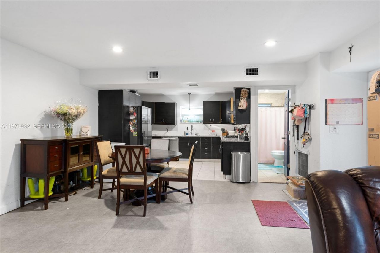 700 SW 44th Pl , Miami, FL 33134 Photo