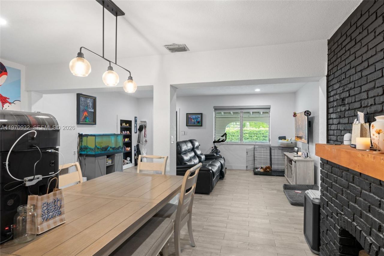 700 SW 44th Pl , Miami, FL 33134 Photo