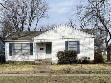 3803 Poinsettia Drive, Dallas, TX 75211