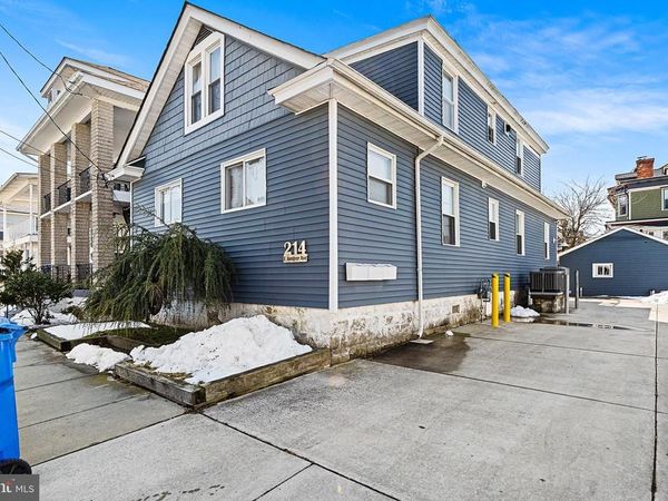 214 E JUNIPER AVENUE, WILDWOOD, NJ 08260