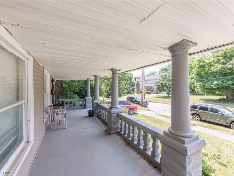 4239 E 98th Street, Cleveland, OH 44105 Photo 3