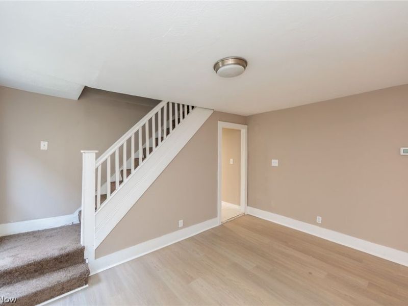 4239 E 98th Street, Cleveland, OH 44105 Photo 8