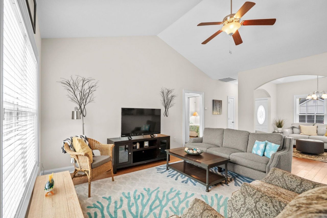 221 Cupola Dr.  Photo 14