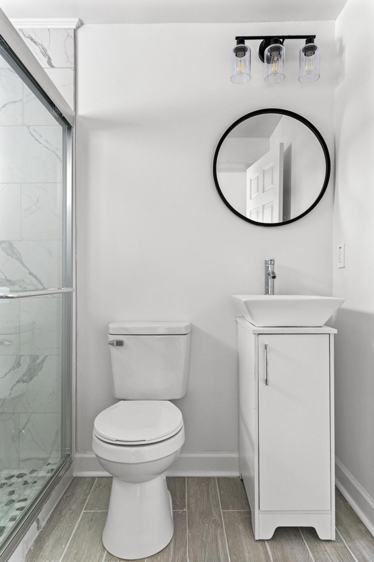 565 Louis Street Photo 21