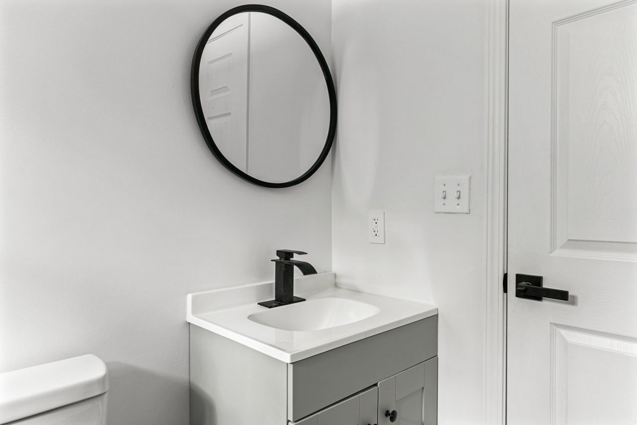 565 Louis Street Photo 27