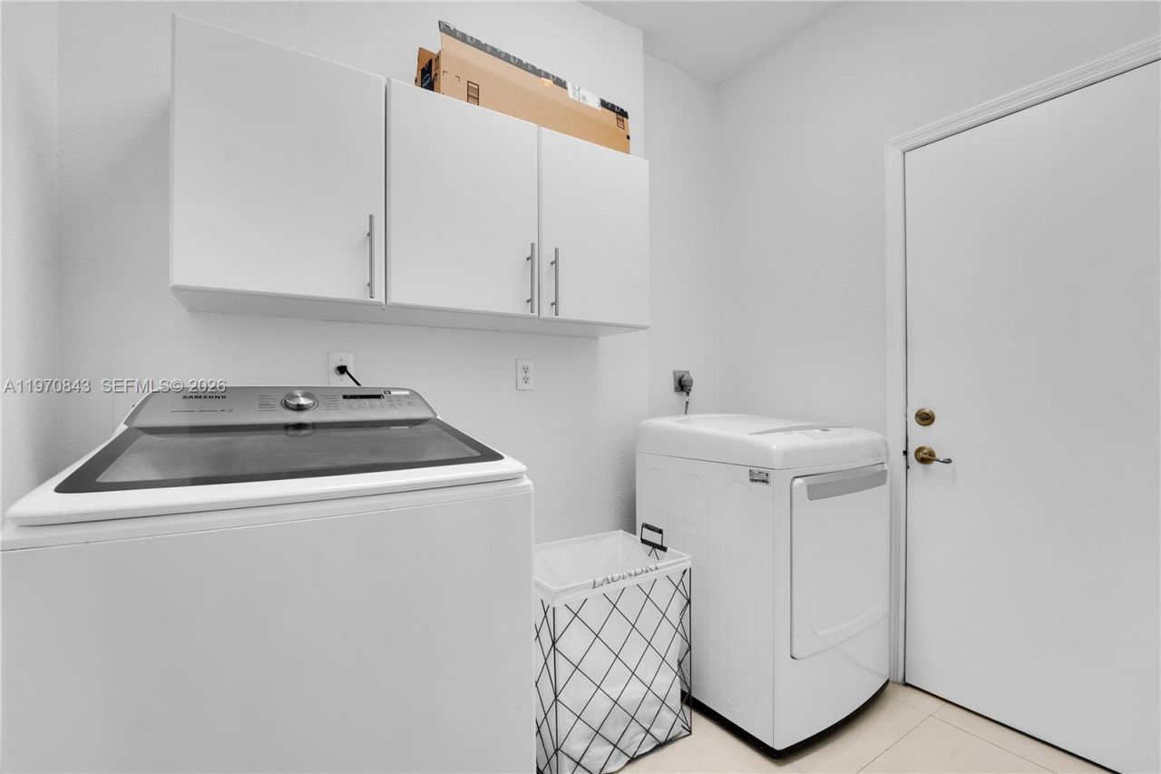 11261 NW 55th Ln, Doral, FL 33178 Photo