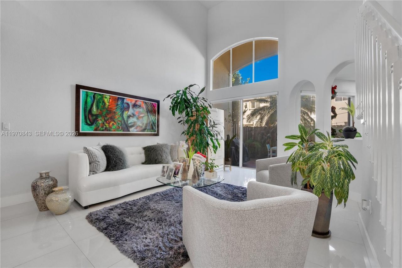 11261 NW 55th Ln, Doral, FL 33178 Photo