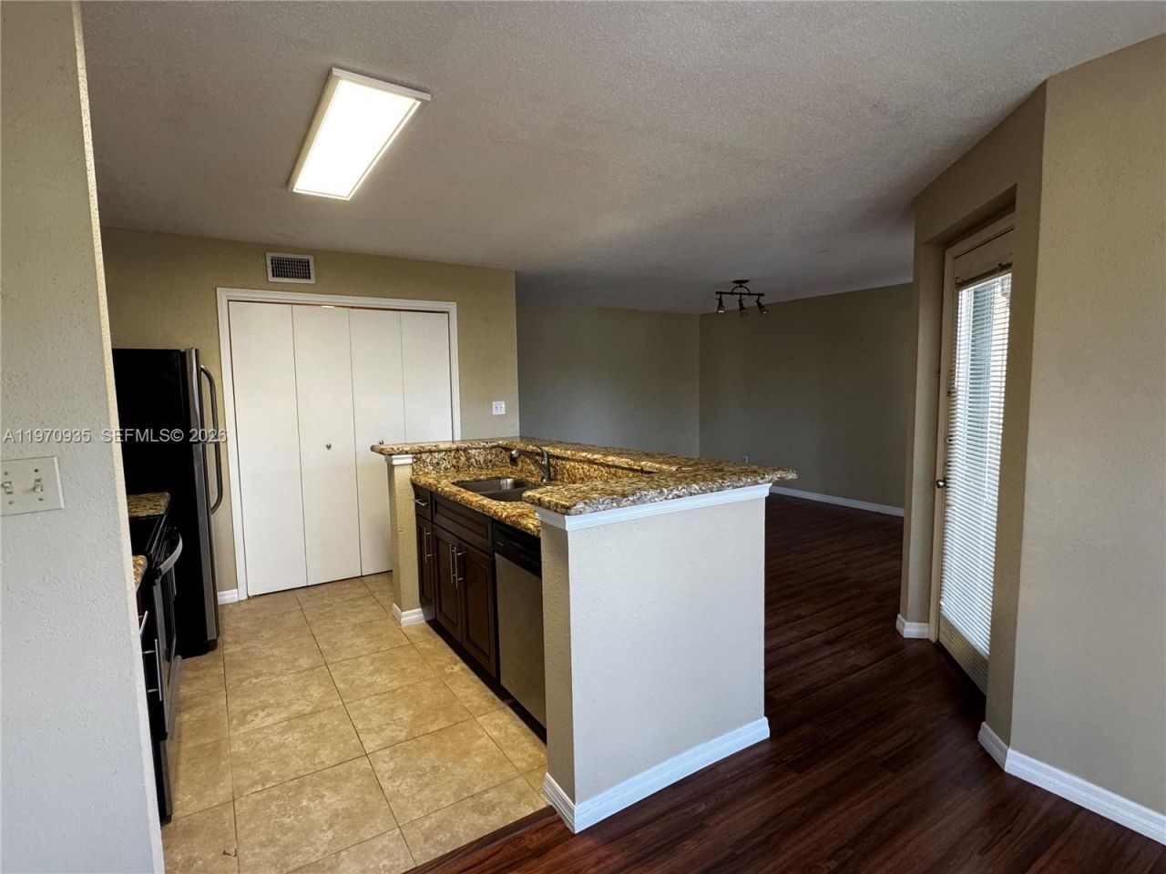 977 Riverside Dr, Unit 221, Coral Springs, FL 33071 Photo