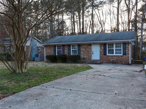 3506 Four Seasons Drive, Durham, NC 27707