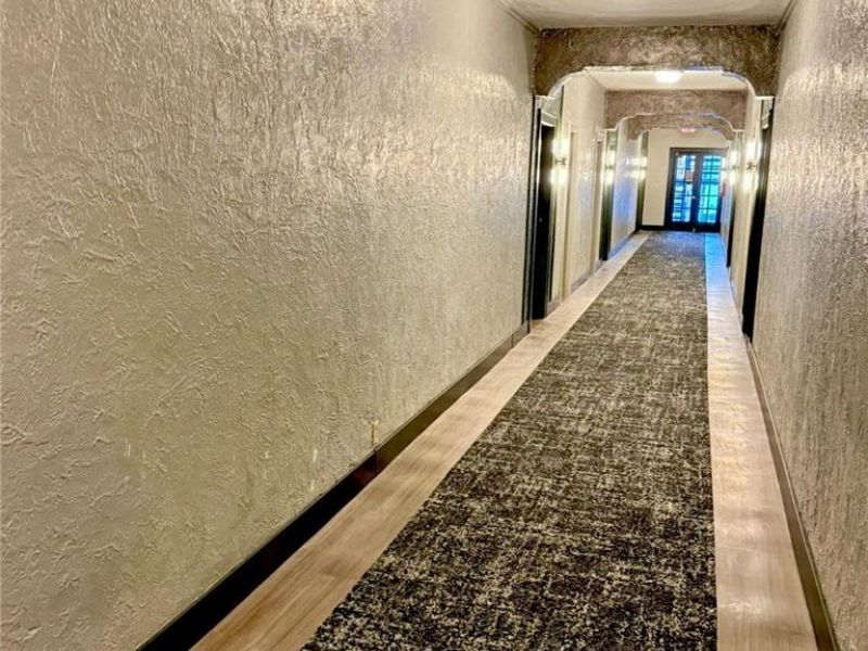 2374 Euclid Heights Boulevard, Cleveland, OH 44106 Photo 3