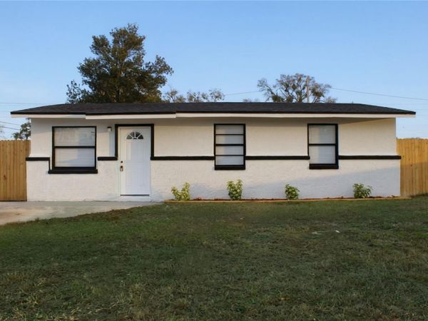 8308 ALLAMANDA AVENUE, TAMPA, FL 33619