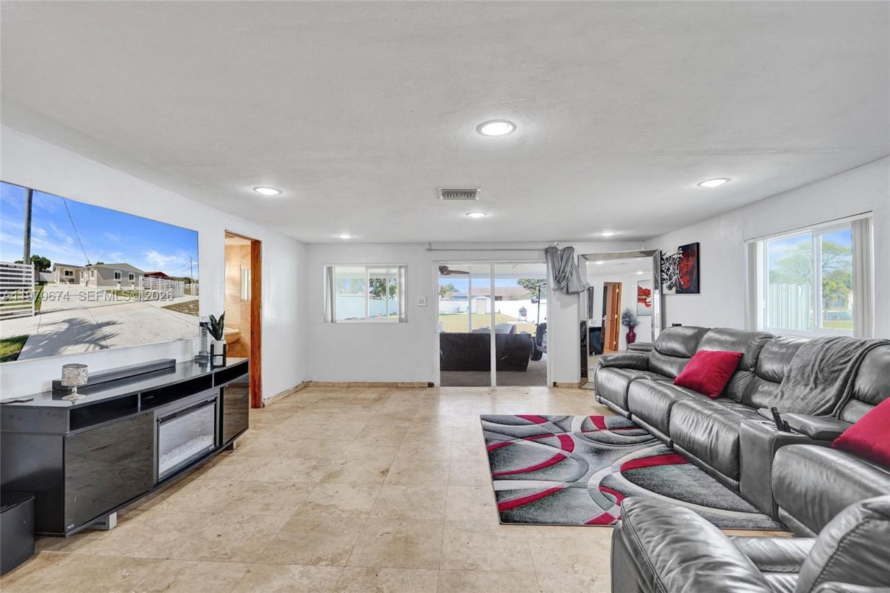 17110 NW 19th Ave , Miami Gardens, FL 33056 Photo