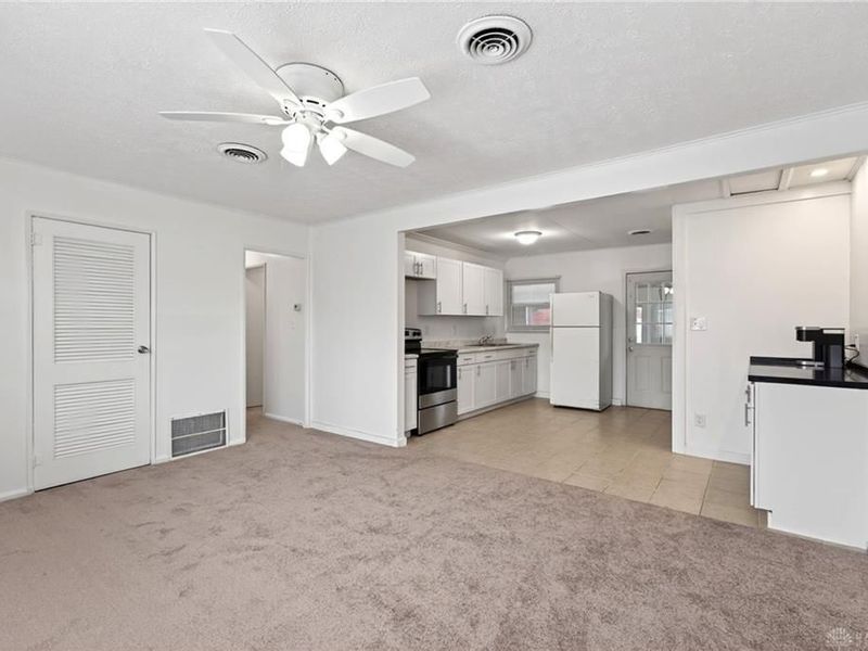 112 Colebrook Drive, Vandalia, OH 45377 Photo 5