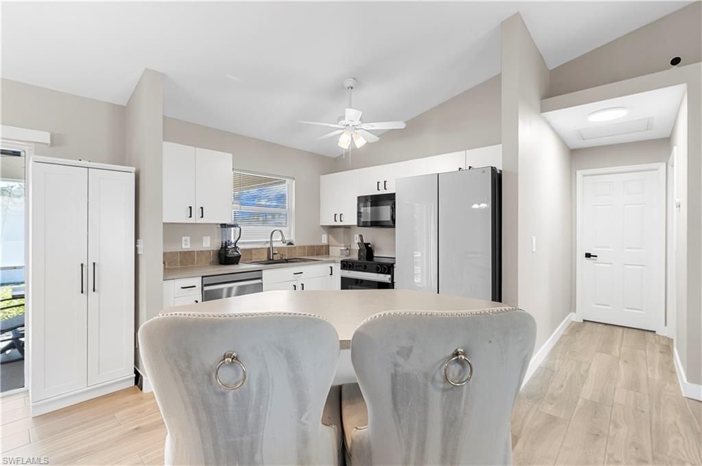 1810 SW 22nd St , Cape Coral, FL 33991 Photo