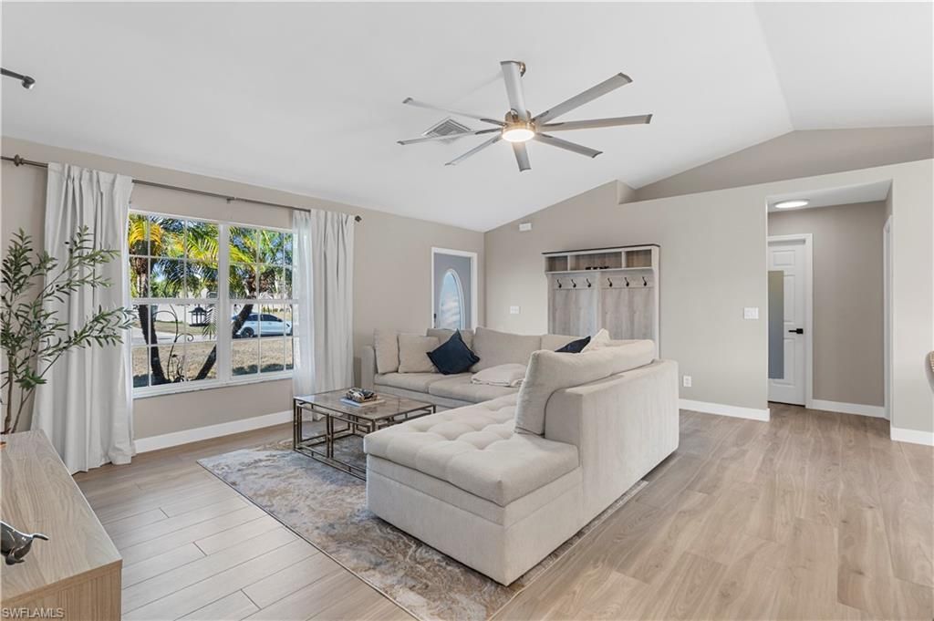 1810 SW 22nd St , Cape Coral, FL 33991 Photo