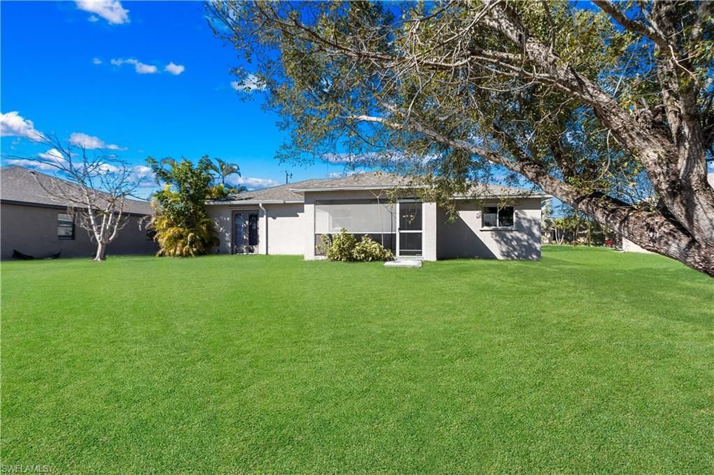 1810 SW 22nd St , Cape Coral, FL 33991 Photo